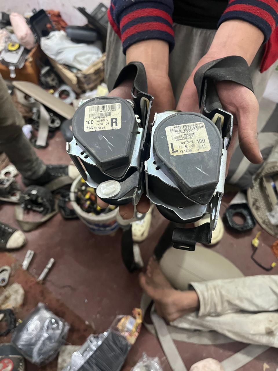Seat Belt Retractor (L/R)
